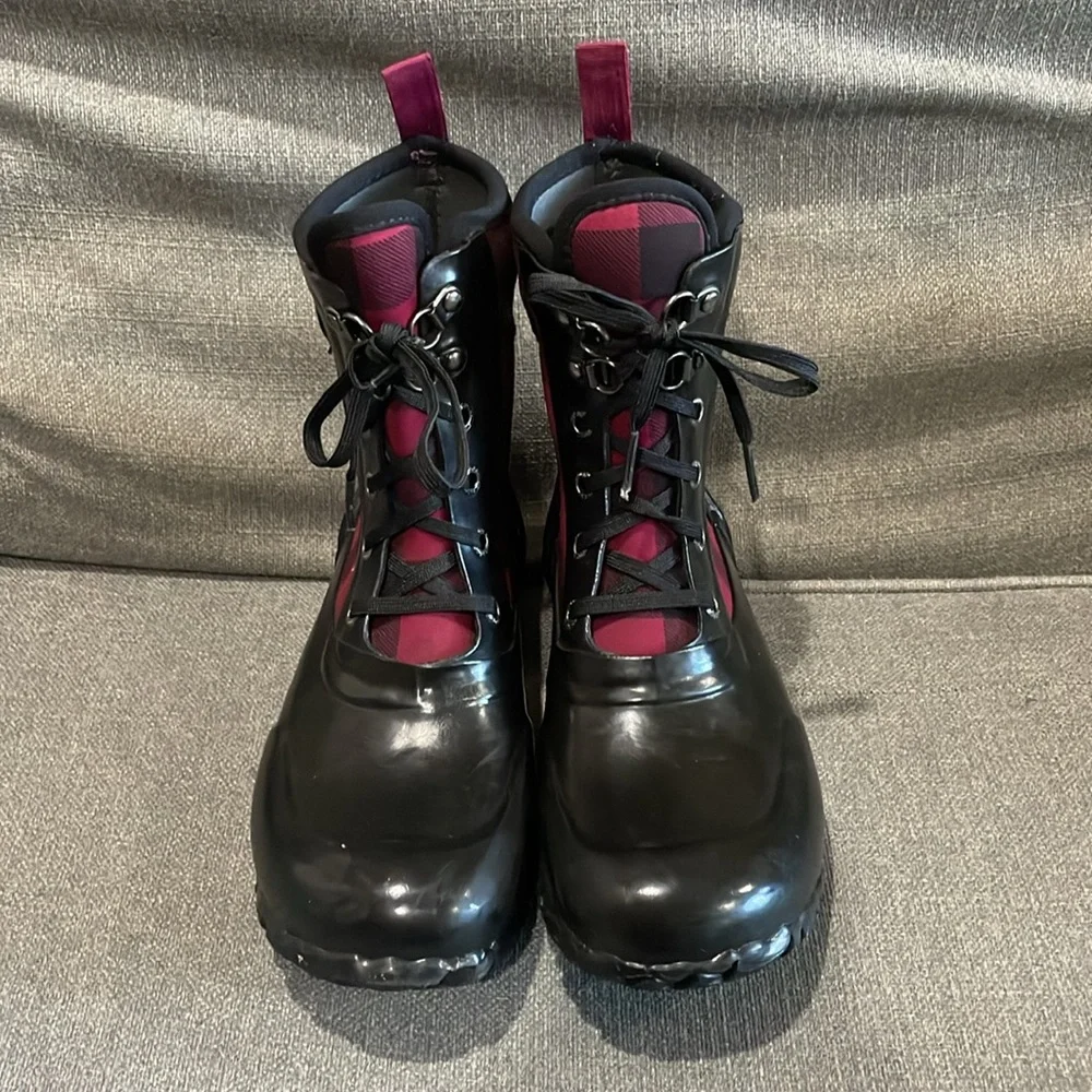 Bogs Buffalo Print Black Red Plaid Sydney Lace Winter Boots